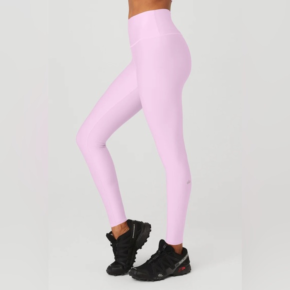 ALO Yoga Pants - ALO Airlift Leggings in Sugarplum Pink - S